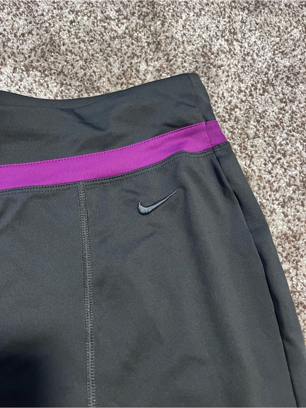 Nike Dri-FIT Yoga Pants Women’s Large Black Purple Wide Leg Athletic Workout - Picture 3 of 9